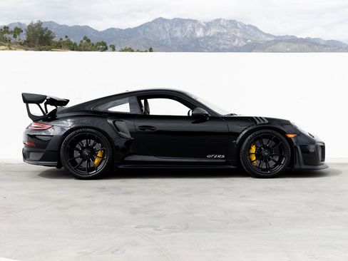 Certified 2018 Porsche 911 GT2 RS image 8