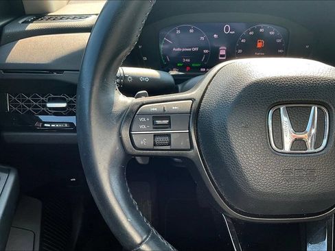 Used 2023 Honda Accord EX-L image 11