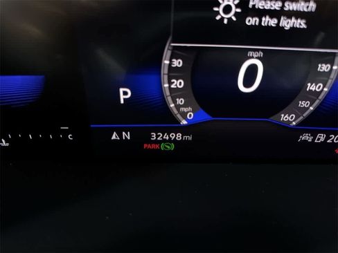 Used 2023 Volkswagen Taos SE w/ Panoramic Sunroof Package image 19