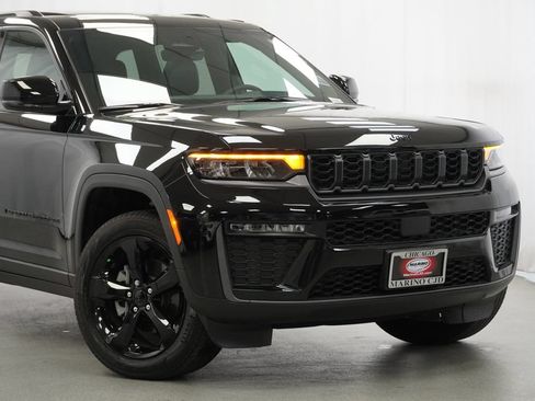 Used 2026 Jeep Grand Cherokee Limited w/ Limited Altitude Package AWD/4WD image 3