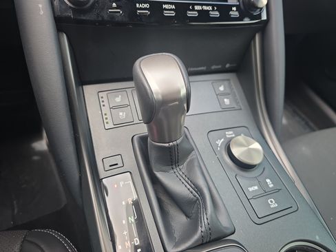 Used 2023 Lexus IS 300 w/ Comfort Package RWD image 17