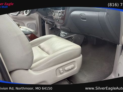 Used 2007 Toyota Sequoia Limited AWD/4WD image 13