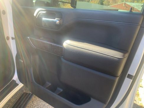 Used 2022 GMC Sierra 2500 Denali image 16