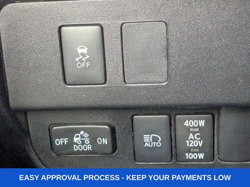 Used 2020 Toyota Tacoma TRD Off-Road w/ Technology Package AWD/4WD image 29