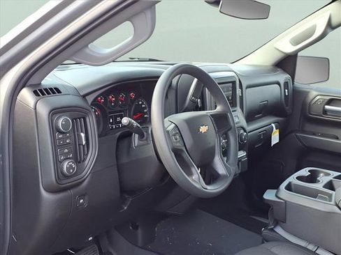New 2026 Chevrolet Silverado 1500 Custom AWD/4WD image 8