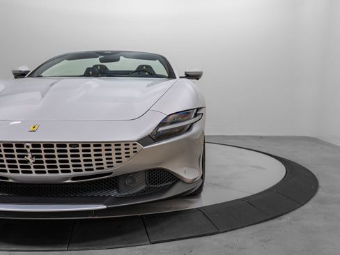 Certified 2024 Ferrari Roma Base image 44