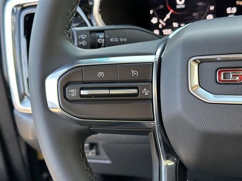 New 2026 GMC Canyon Elevation w/ LPO, Black Badging Package image 9