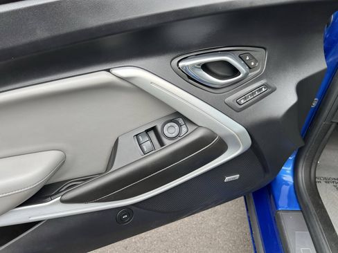 Used 2016 Chevrolet Camaro LT RWD image 22