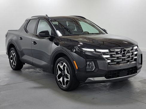 Used 2023 Hyundai Santa Cruz Limited AWD/4WD image 2