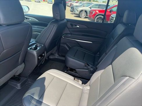 New 2026 Chevrolet Traverse LT FWD image 11