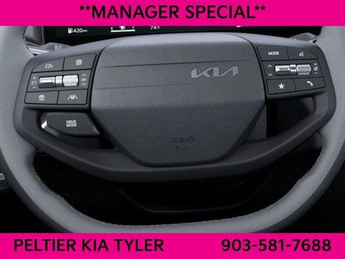 New 2025 Kia K4 EX image 23