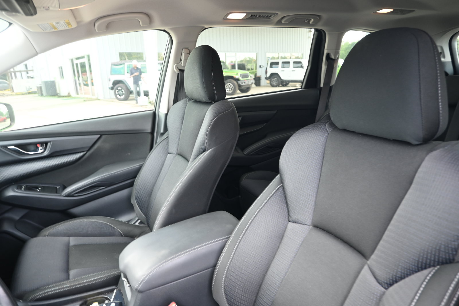 Used 2023 Subaru Ascent Premium w/ Convenience Package AWD/4WD image 12