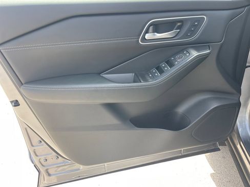 Certified 2026 Nissan Rogue Platinum w/ Platinum Premium Package AWD/4WD image 22