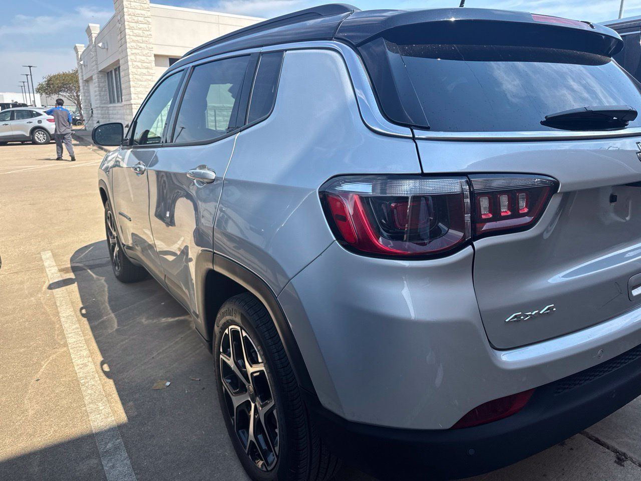 Used 2025 Jeep Compass Limited AWD/4WD image 6