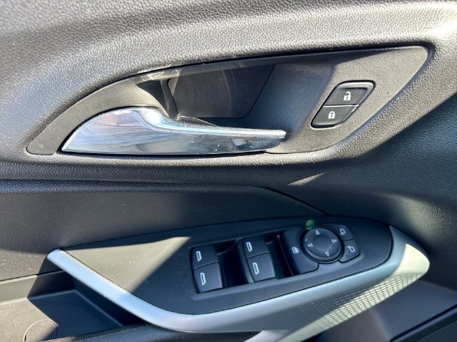 Used 2026 Chevrolet Trax LS FWD image 13