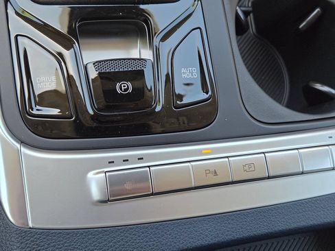 New 2026 Kia Carnival EX FWD image 30