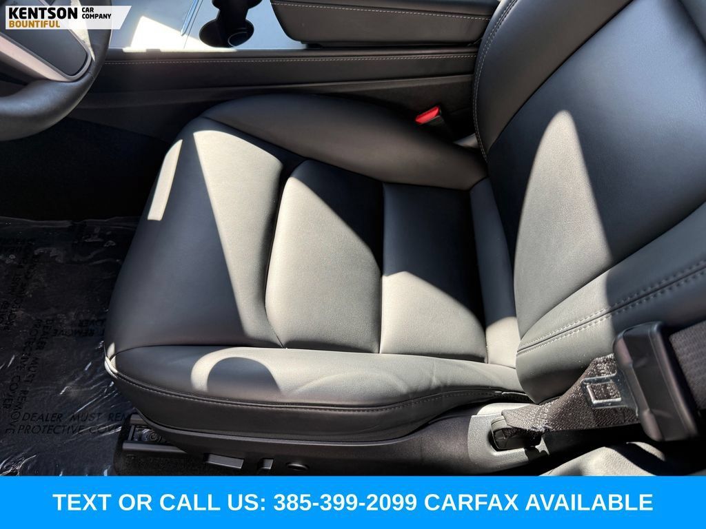 Used 2022 Tesla Model Y Long Range AWD/4WD image 28