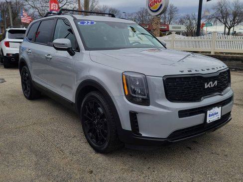 Used 2022 Kia Telluride EX w/ EX Premium Package image 7