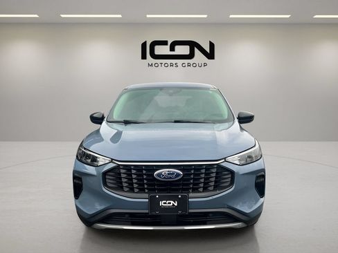 Used 2024 Ford Escape Active w/ Cold Weather Package FWD image 8