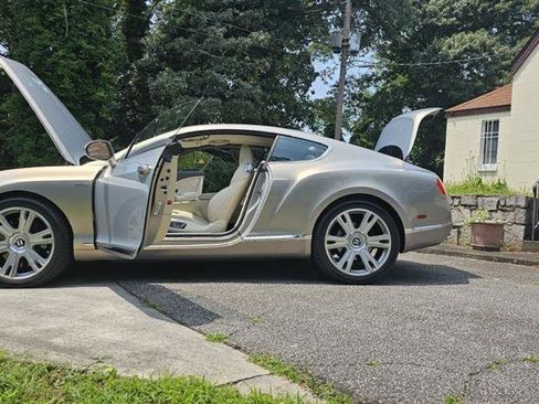 Used 2015 Bentley Continental GT image 36
