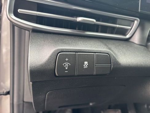 Used 2024 Hyundai Elantra SEL image 41