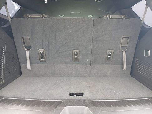 Used 2021 Chevrolet Tahoe LT RWD image 16