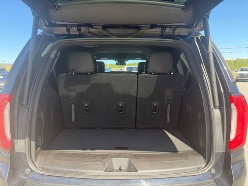 Certified 2023 GMC Yukon SLT AWD/4WD image 19