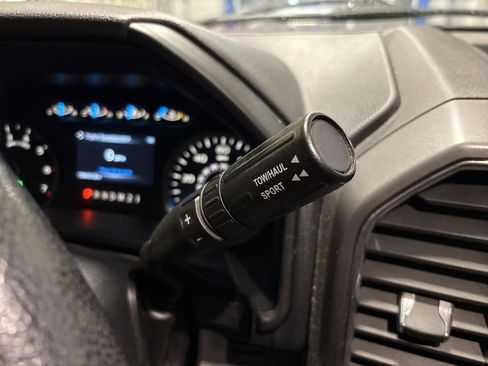 Used 2015 Ford F150 XLT w/ Equipment Group 302A Luxury image 24