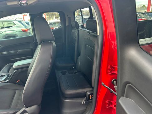 Used 2016 GMC Canyon SLE w/ All Terrain Adventure Package image 17