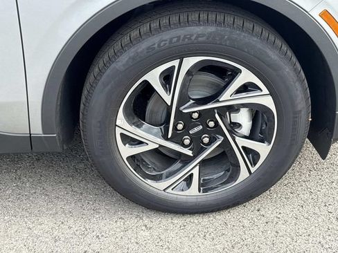 New 2026 Lincoln Nautilus Premier w/ Jet Appearance Package AWD/4WD image 9