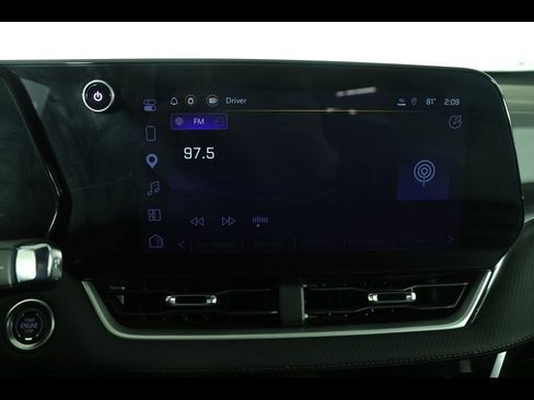 Used 2025 Chevrolet Equinox LT FWD image 25