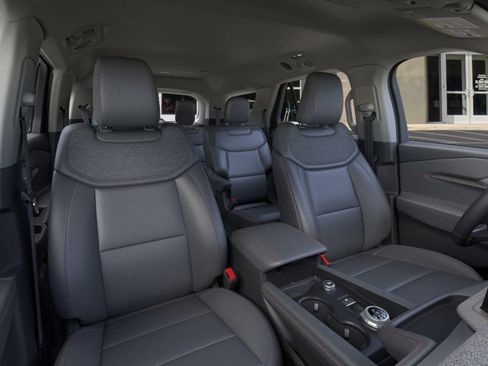 New 2026 Ford Explorer Active w/ Active Comfort Package image 10