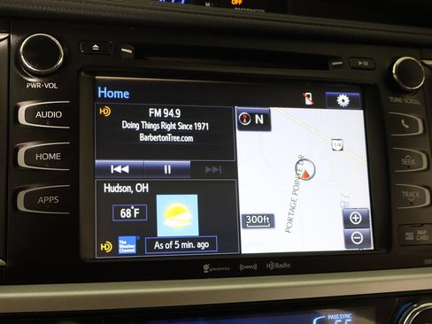 Used 2017 Toyota Highlander XLE AWD/4WD image 50