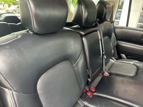 Used 2017 INFINITI QX80 4WD w/ Driver Assistance Package image 34