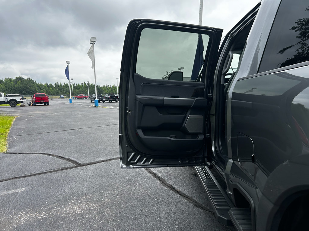 New 2026 Ford F350 Lariat w/ Black Appearance Package AWD/4WD image 19