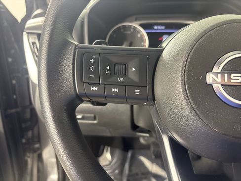 Used 2024 Nissan Rogue SV AWD/4WD image 20