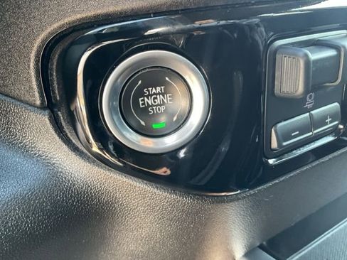 Used 2023 Chevrolet Silverado 1500 RST image 12