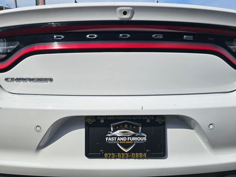 Used 2021 Dodge Charger SXT w/ Leather Interior Group RWD image 32