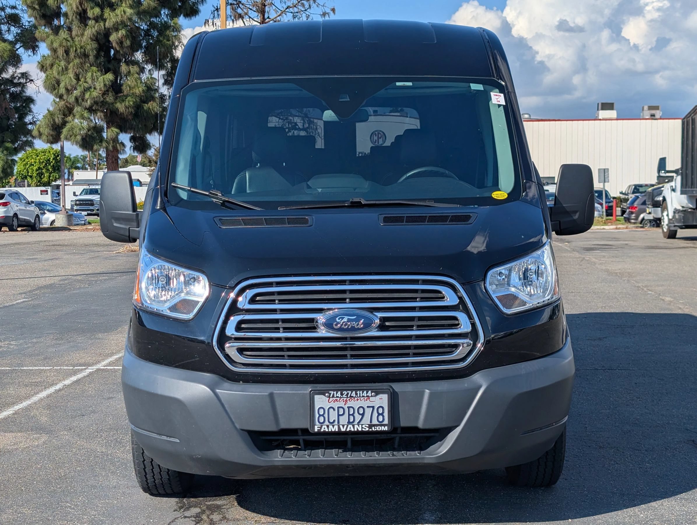 Used 2018 Ford Transit 350 XLT RWD image 2