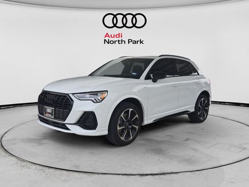 Used 2025 Audi Q3 2.0T Premium Plus AWD/4WD image 1