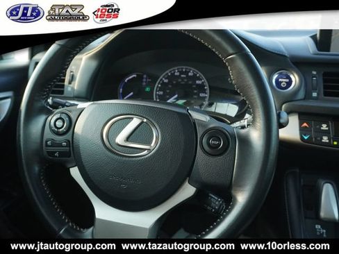Used 2015 Lexus CT 200h w/ Navigation Package FWD image 14