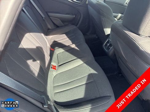 Used 2016 Chrysler 200 Limited w/ Anniversary Edition FWD image 9