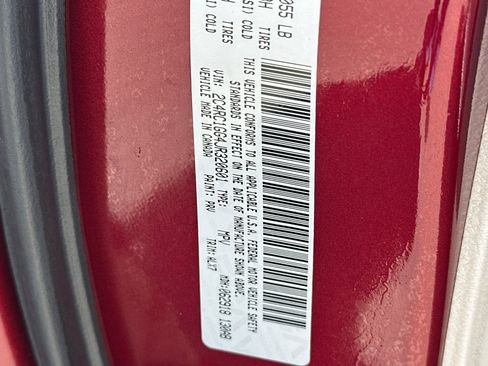 Used 2018 Chrysler Pacifica Limited FWD image 31