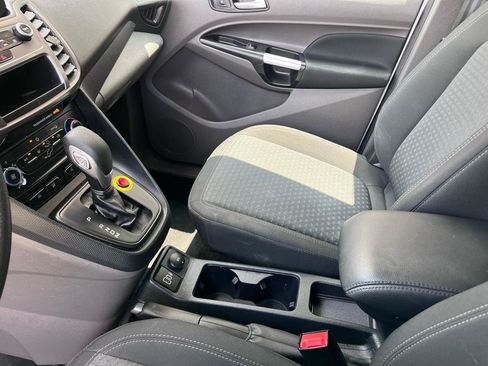 Used 2022 Ford Transit Connect XLT FWD image 34