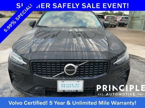 Certified 2025 Volvo S60 B5 Core FWD image 3