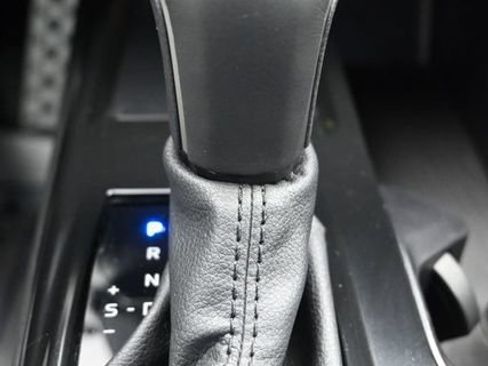 Used 2026 Toyota Camry SE FWD image 33