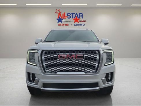 Used 2024 GMC Yukon XL Denali image 2