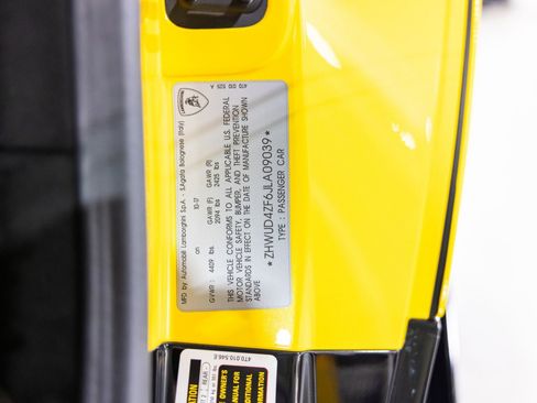 Used 2018 Lamborghini Huracan Performante image 47