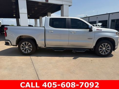 Used 2021 Chevrolet Silverado 1500 LT w/ Texas Edition Plus AWD/4WD image 2