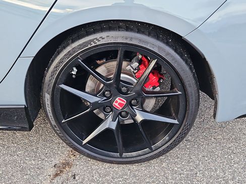 Certified 2024 Honda Civic Type R image 8